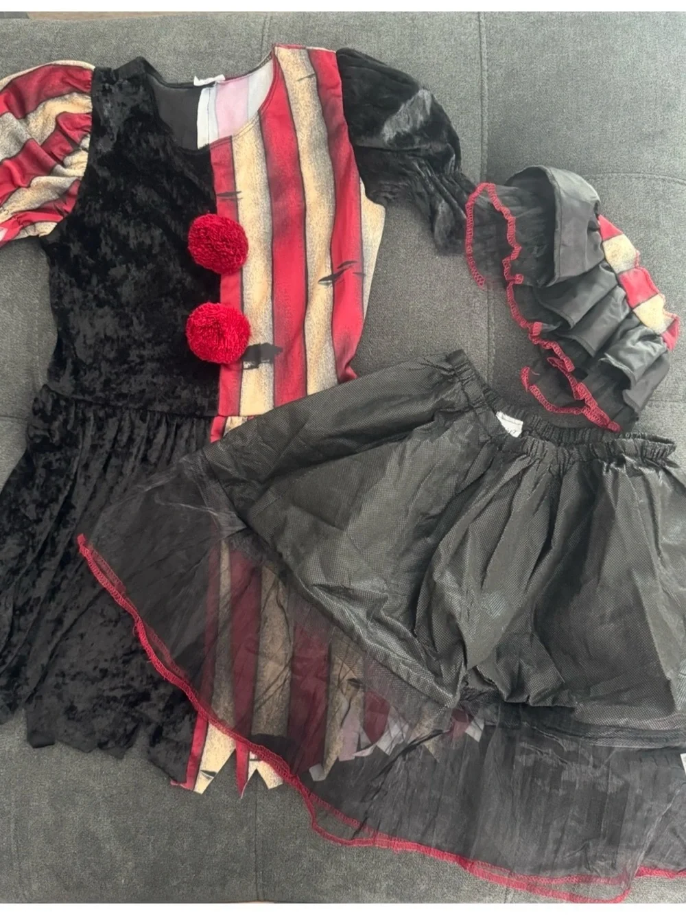 Spirit Black and Red Striped Clown costume kids - Picture 2 of 9